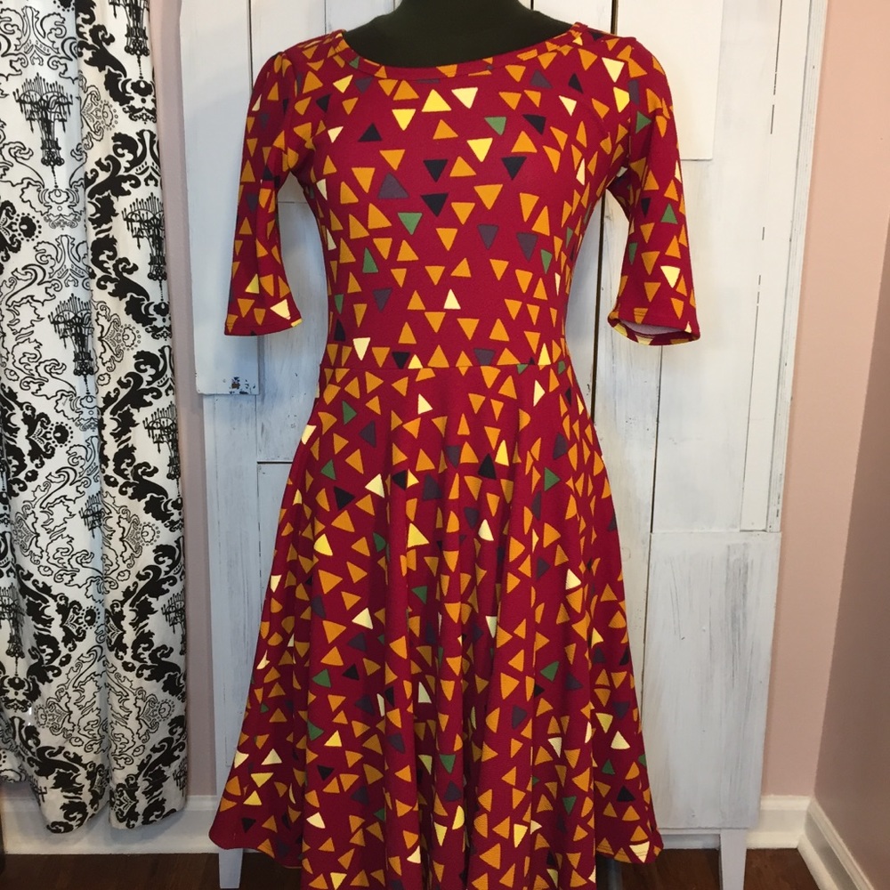 LuLaRoe Nicole Dress- Large